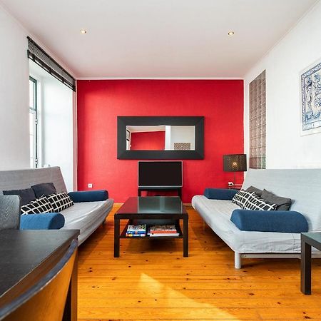 Charming 2 Bedroom Apartment Next To Praca Da Figueira Lisbon Exterior photo