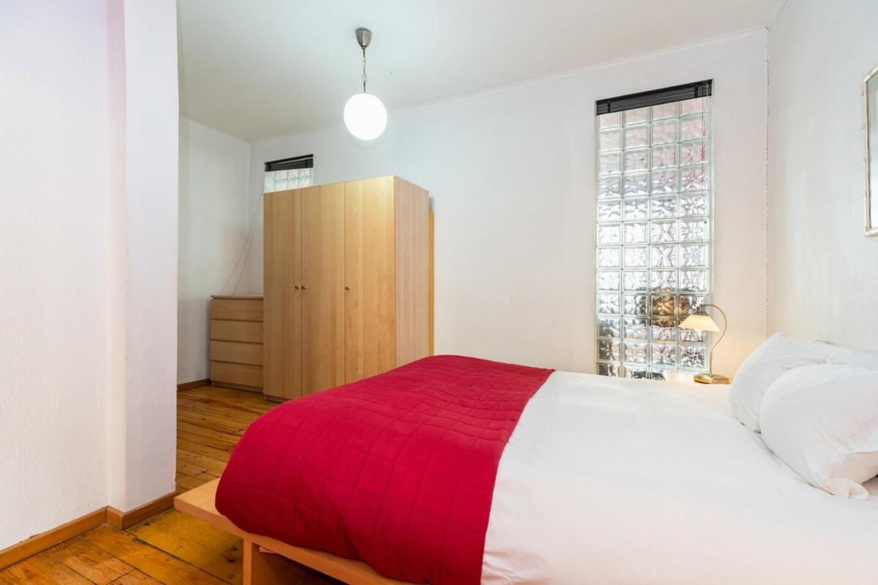 Charming 2 Bedroom Apartment Next To Praca Da Figueira Lisbon Exterior photo