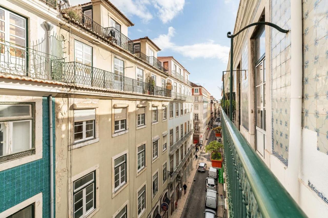 Charming 2 Bedroom Apartment Next To Praca Da Figueira Lisbon Exterior photo