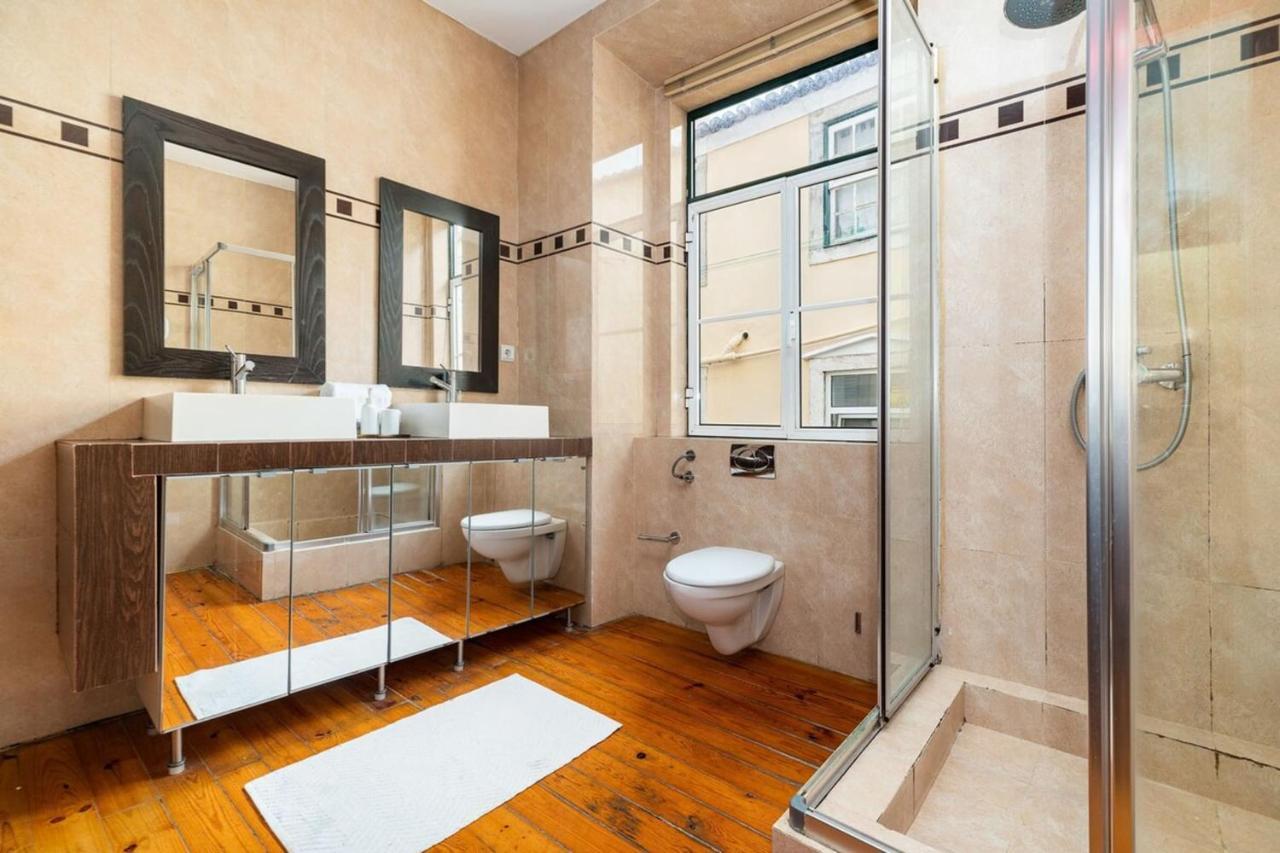 Charming 2 Bedroom Apartment Next To Praca Da Figueira Lisbon Exterior photo