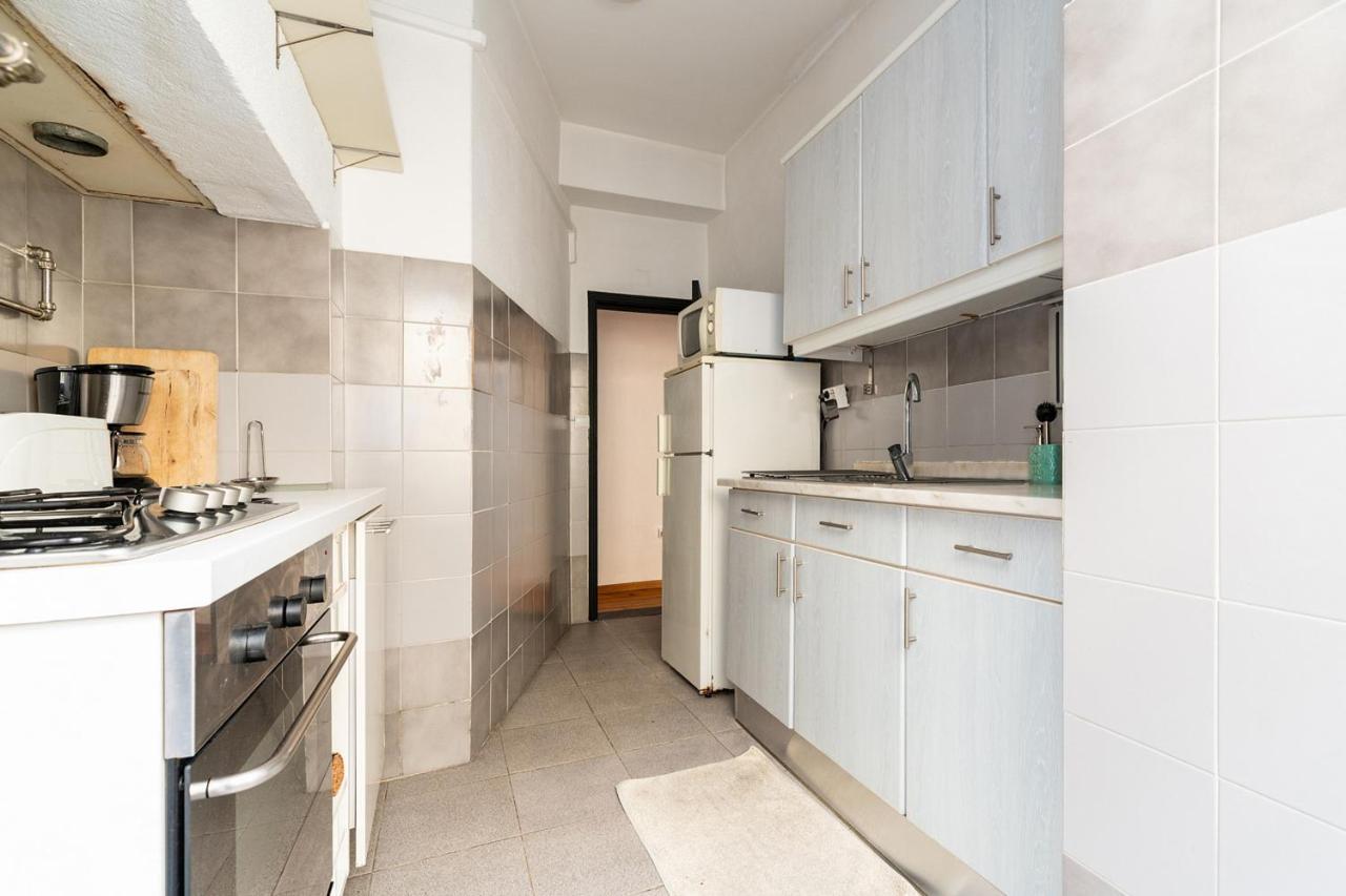 Charming 2 Bedroom Apartment Next To Praca Da Figueira Lisbon Exterior photo